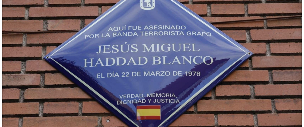 La AVT presente en la colocación de la placa en homenaje a Jesús Miguel Haddad Blanco